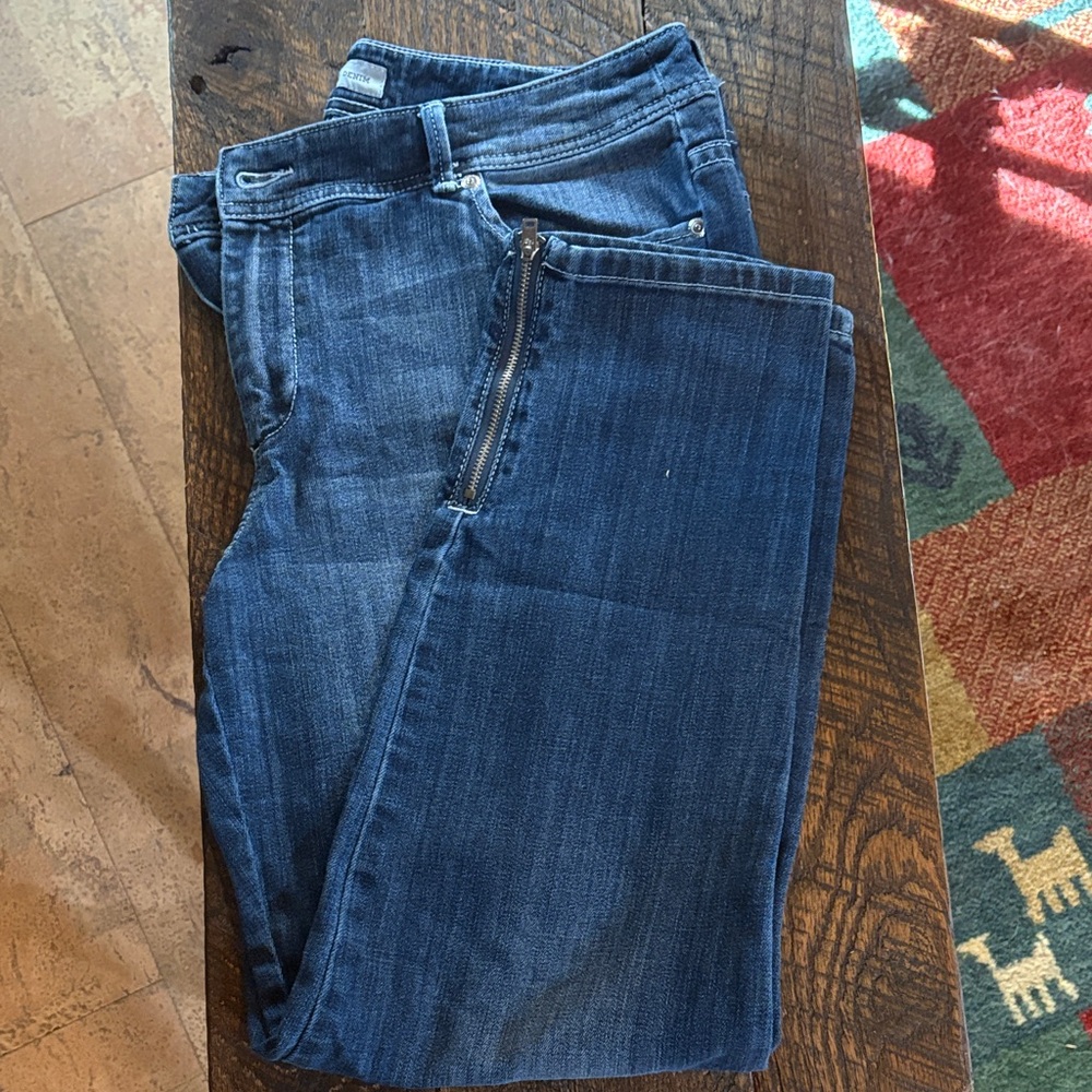 Chico's Dark Blue Cropped Jeans